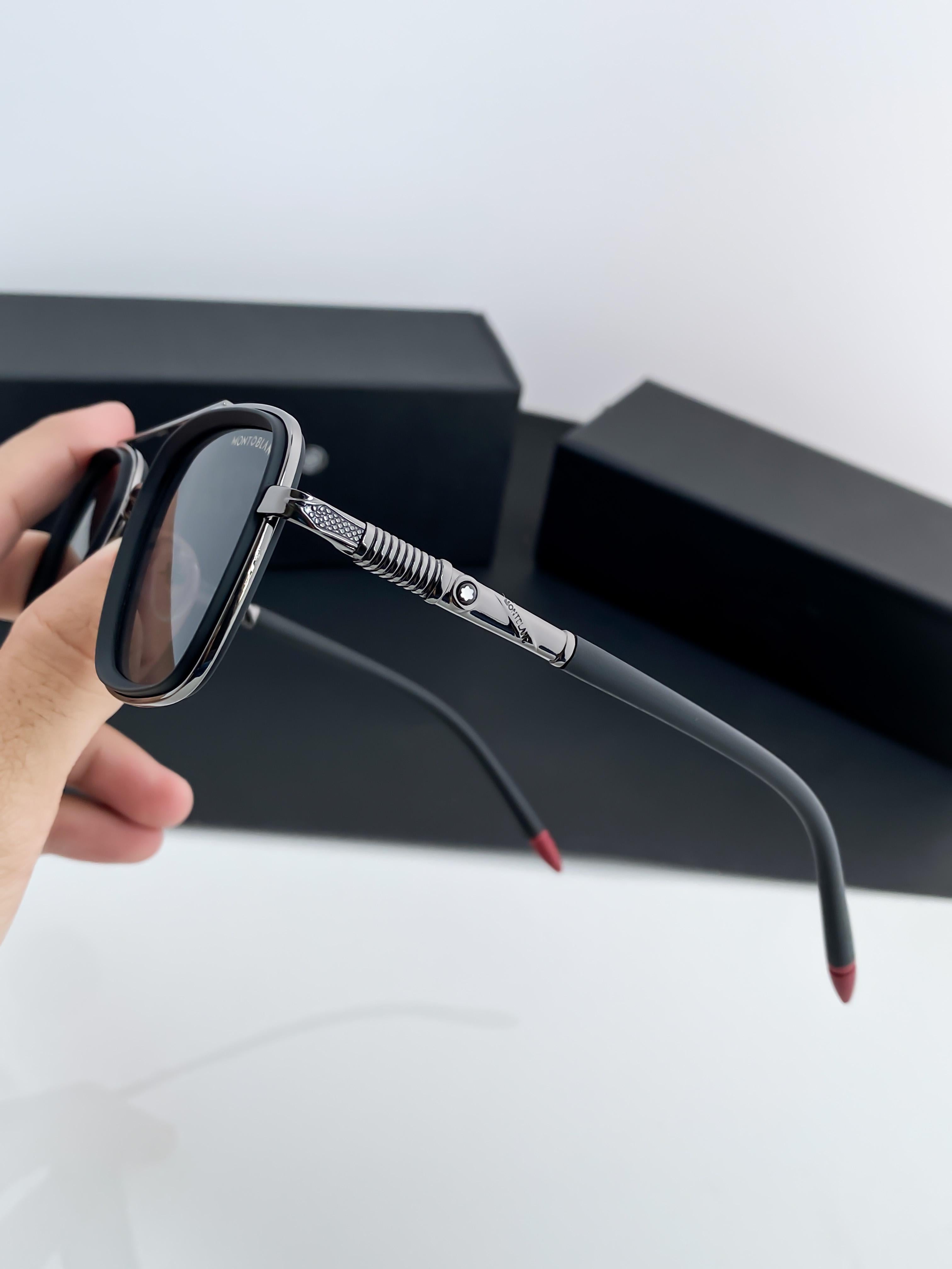 Mo_nt B_lanc black sunglass