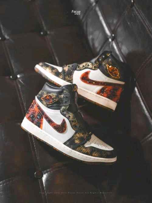 JORD_AN Retro 1 High Year Of Snake