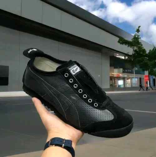 Onits_uka tiger Mexico Black