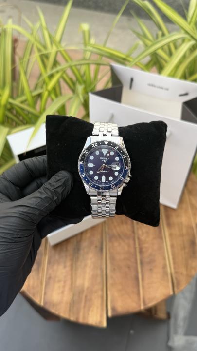 SEIKO 5 SPORTS