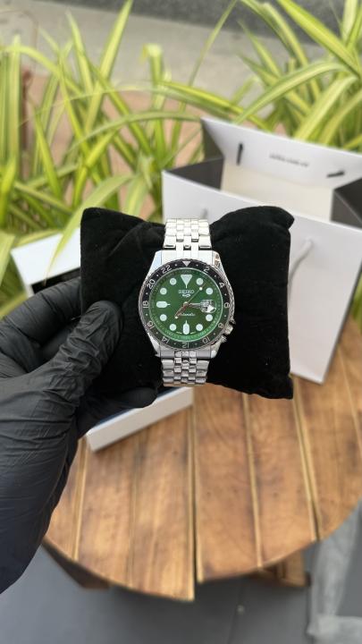 SEIKO 5 SPORTS
