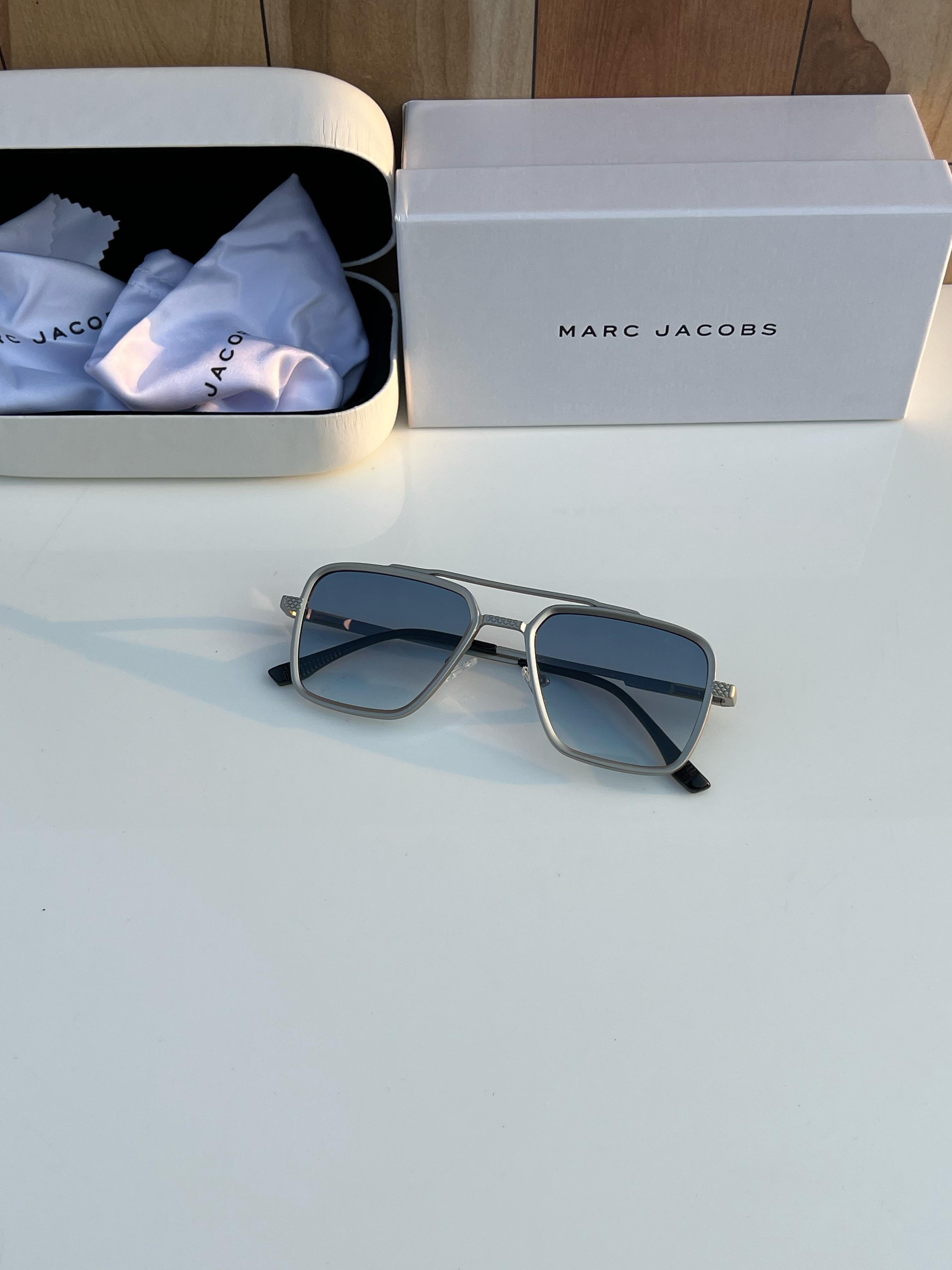 Ma_rc Jaco_bs  505 silver blue A