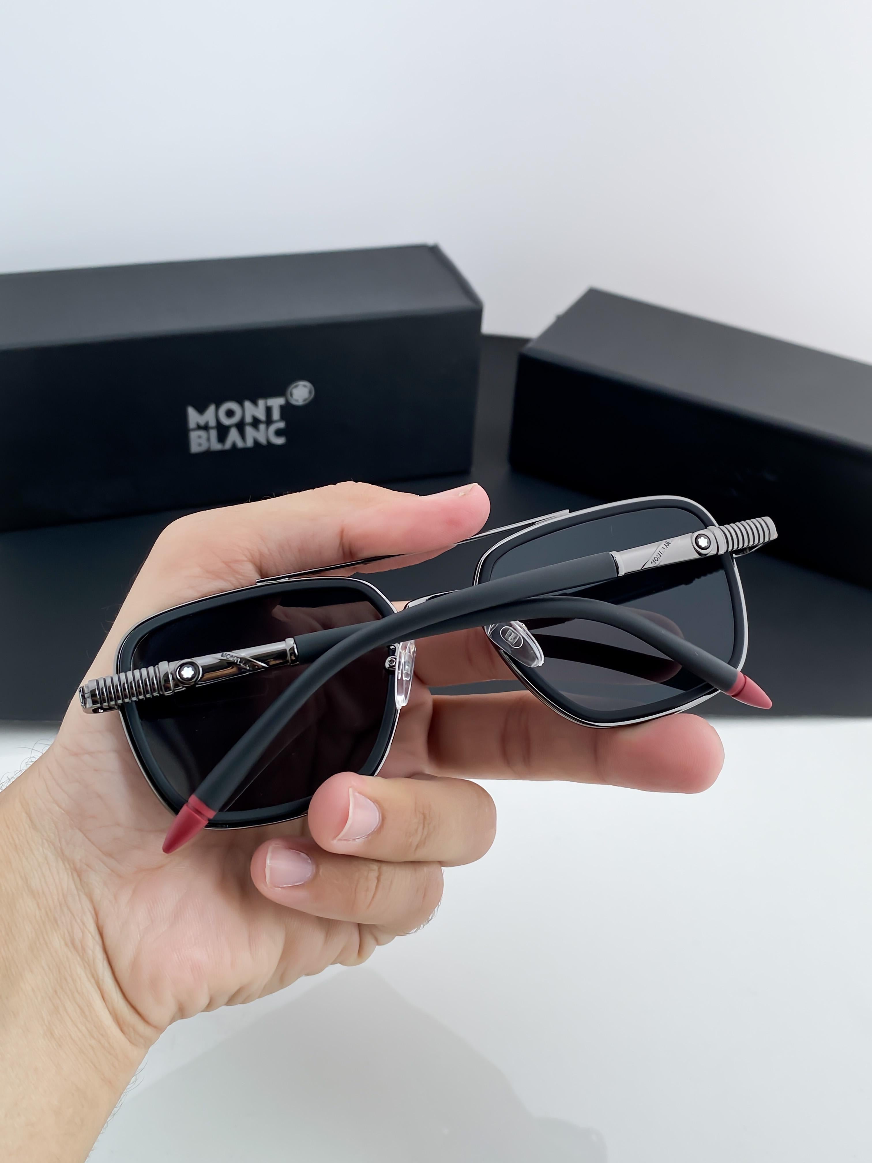 Mo_nt B_lanc black sunglass