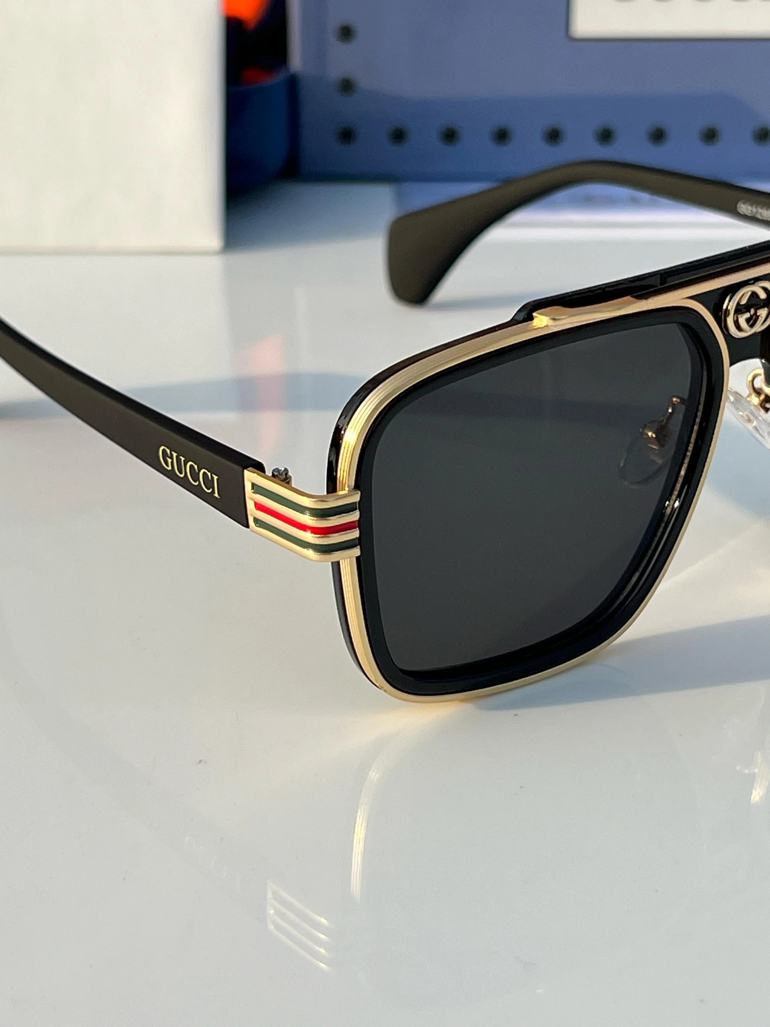 Guc_ci Black Gold Unisex Sunglass