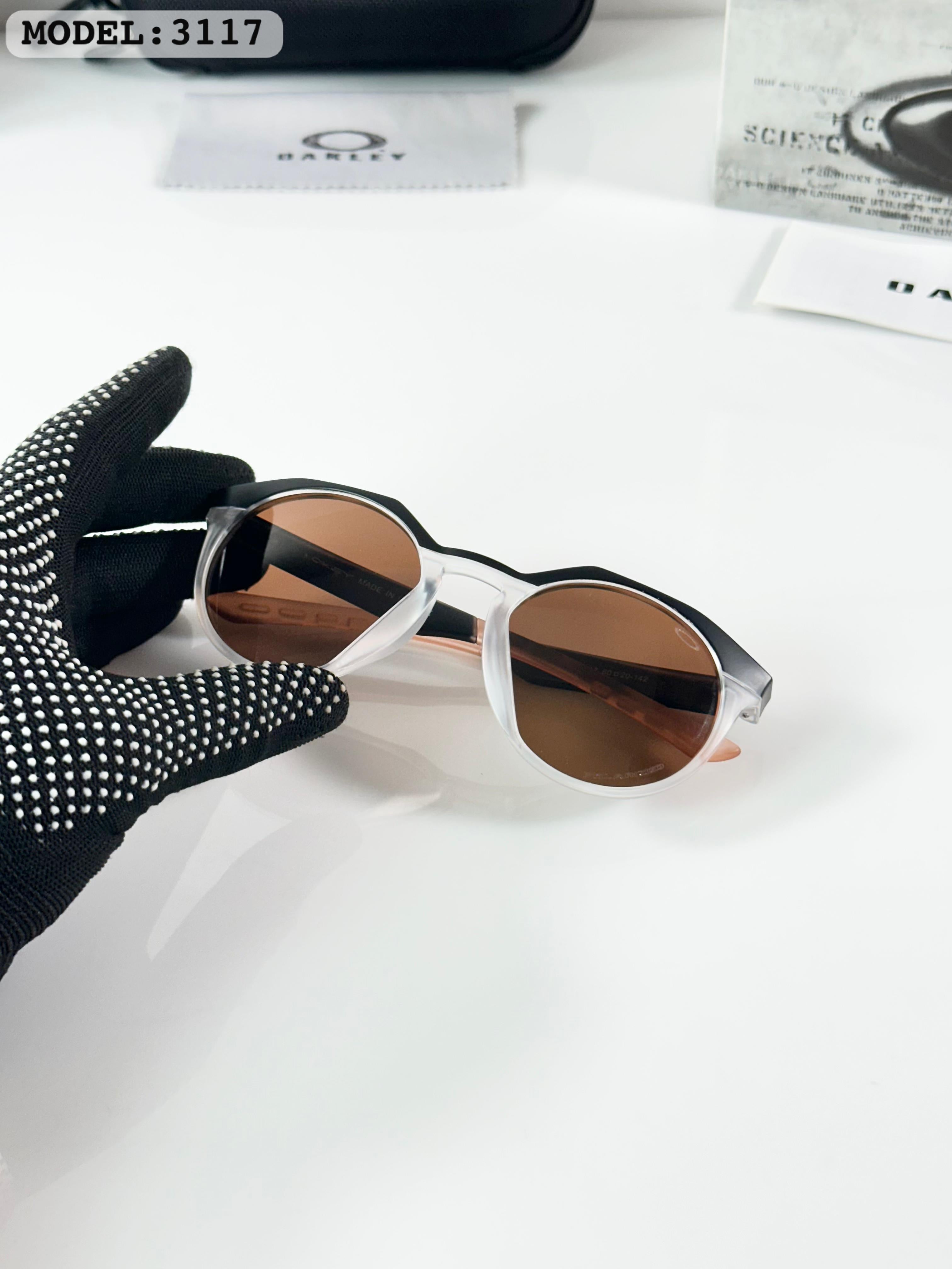 OAKLEY 3117 ICE BLACK BROWN