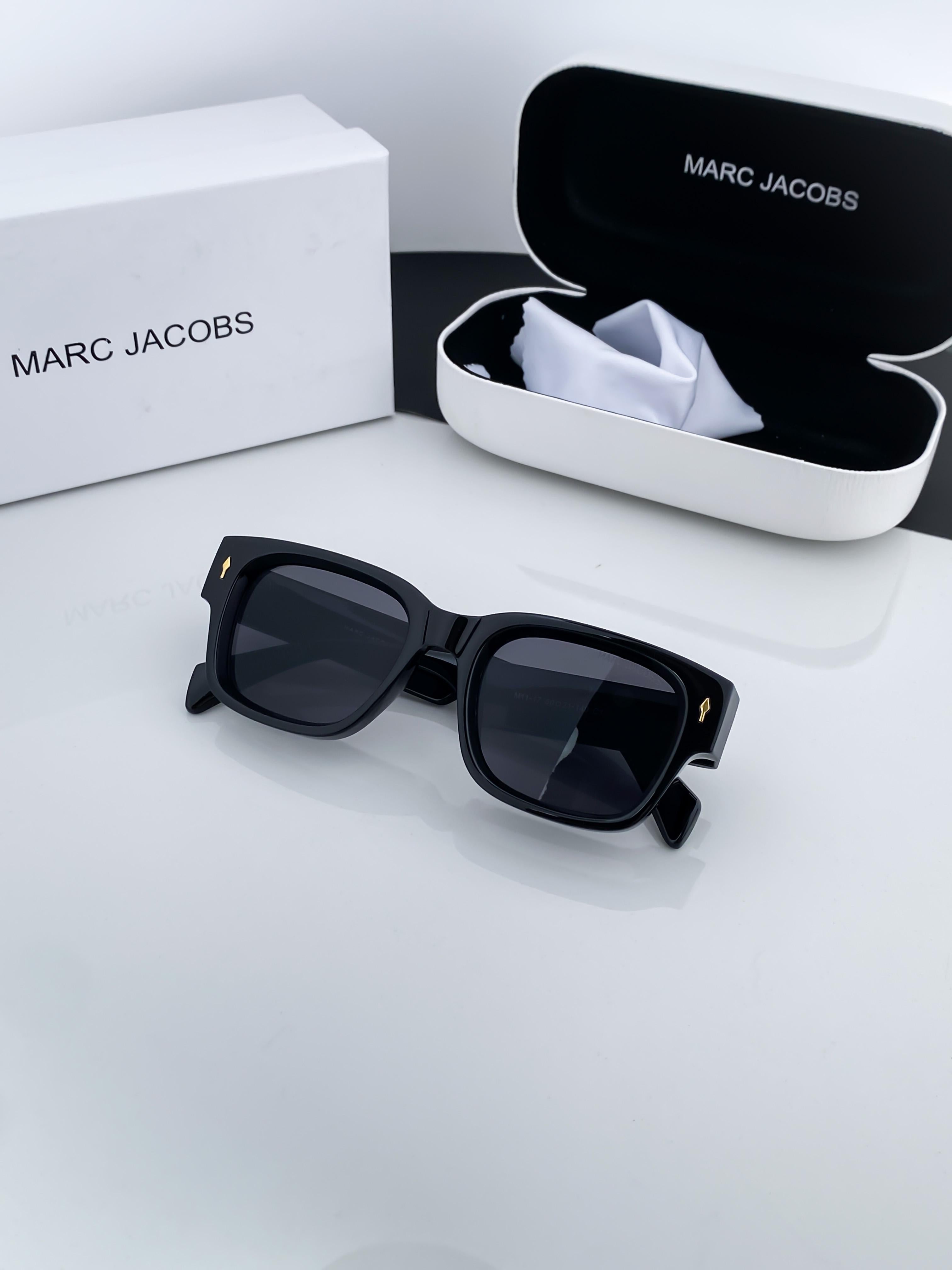 MA_R_C JA_CO_BS BLACK 11-17 B