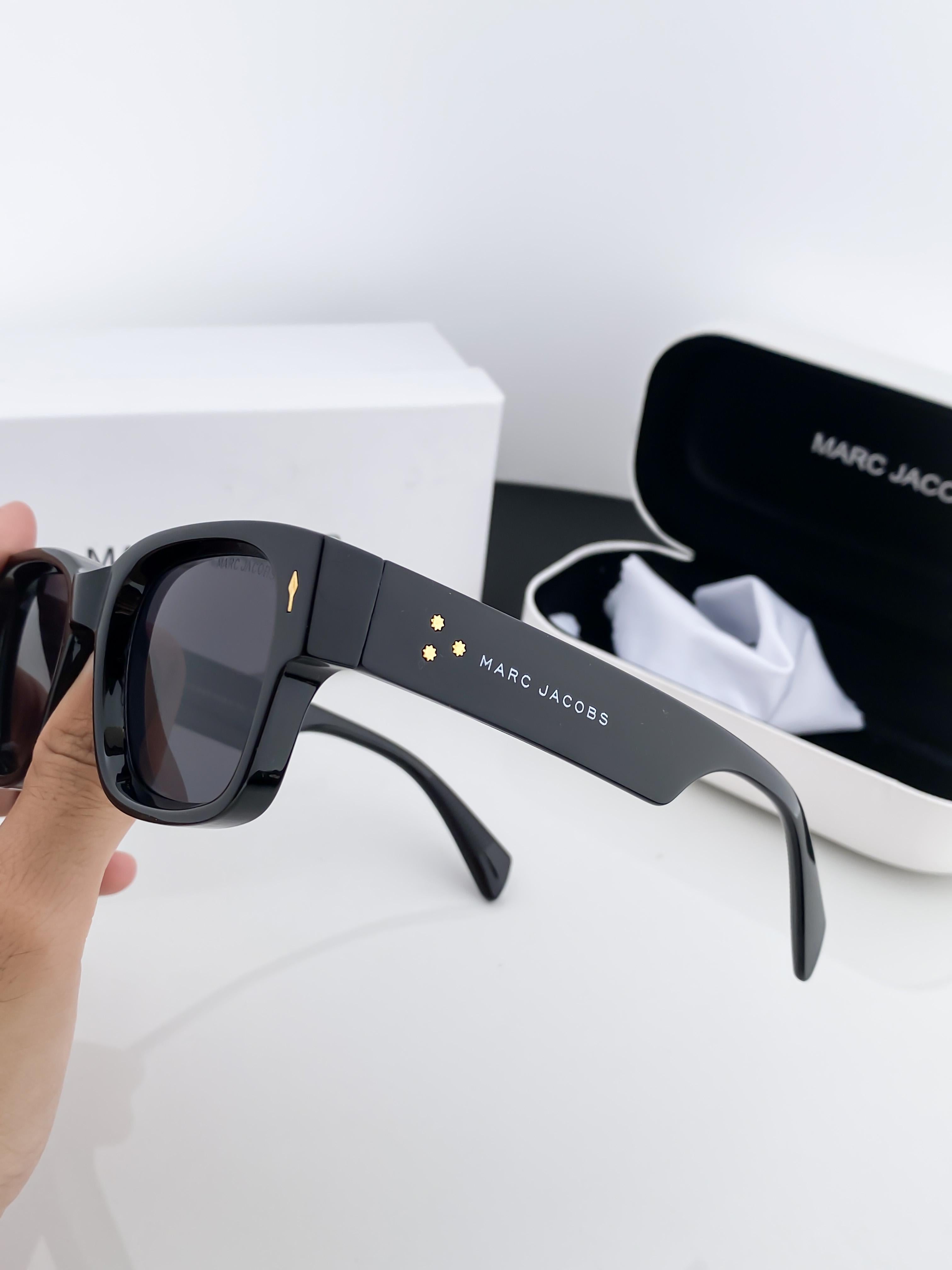 MA_R_C JA_CO_BS BLACK 11-17 B