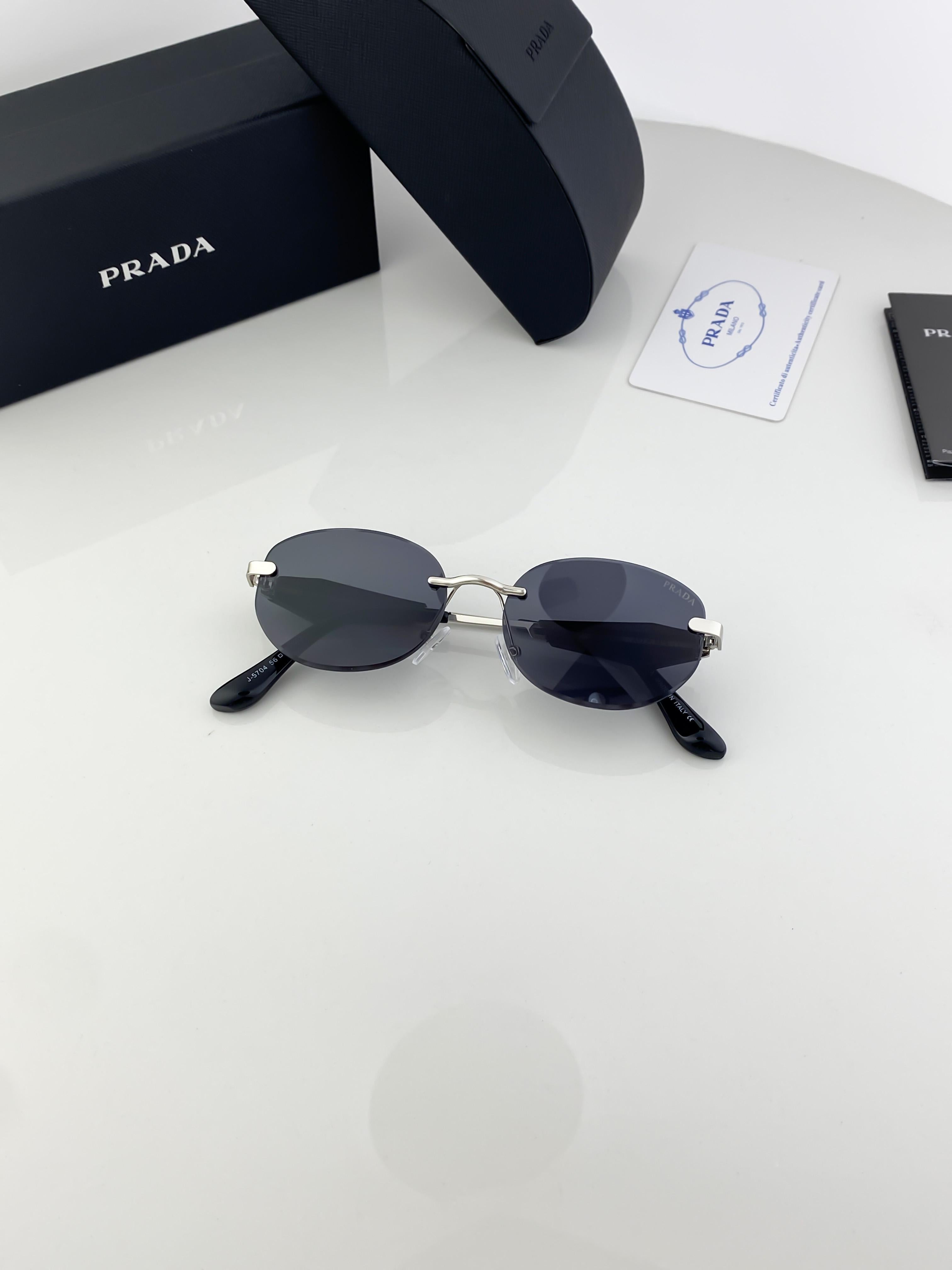 PR_AD_A SILVER BLACK 5704 B