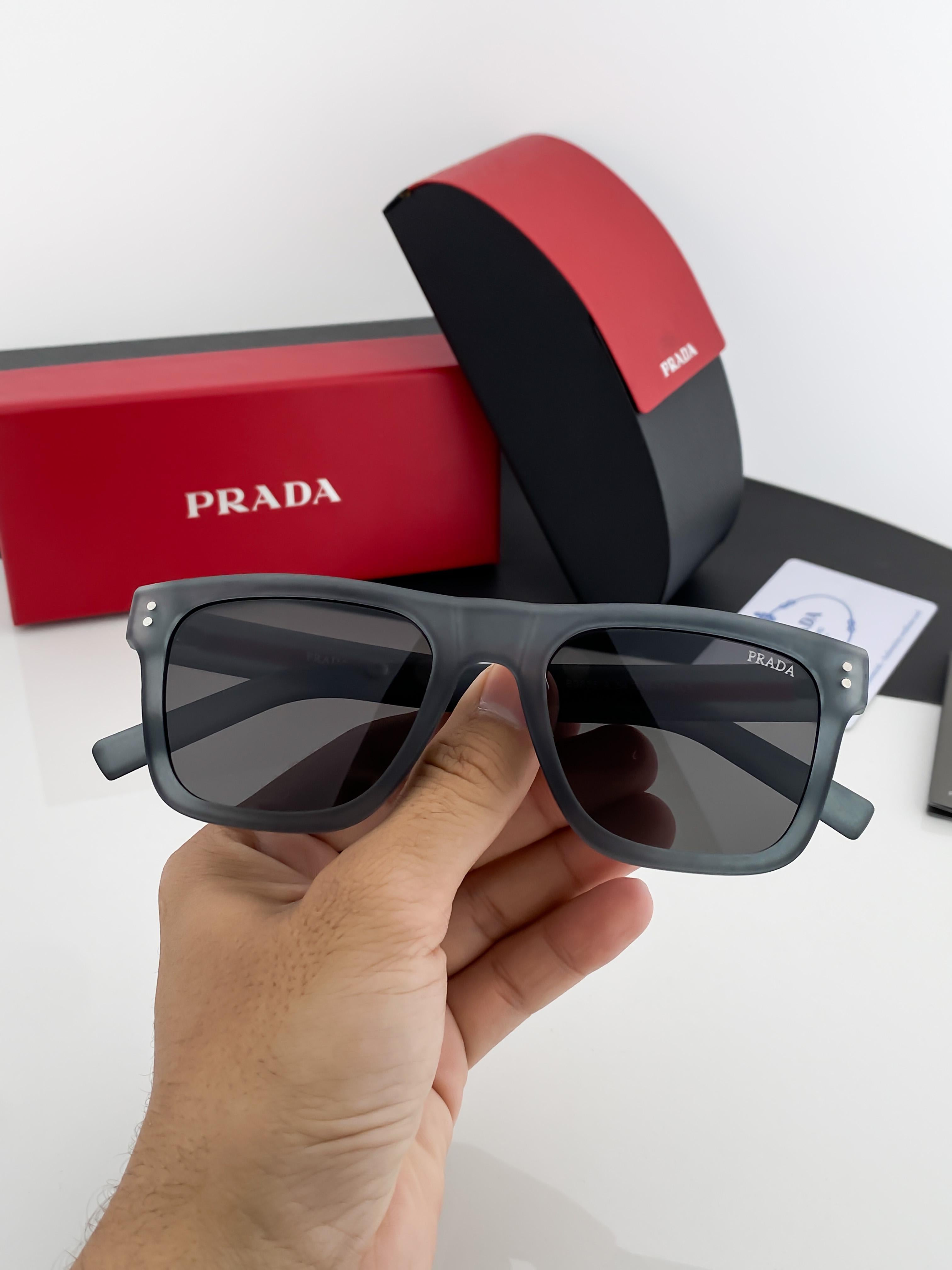 PR_AD_A GREY BLACK 3835 B