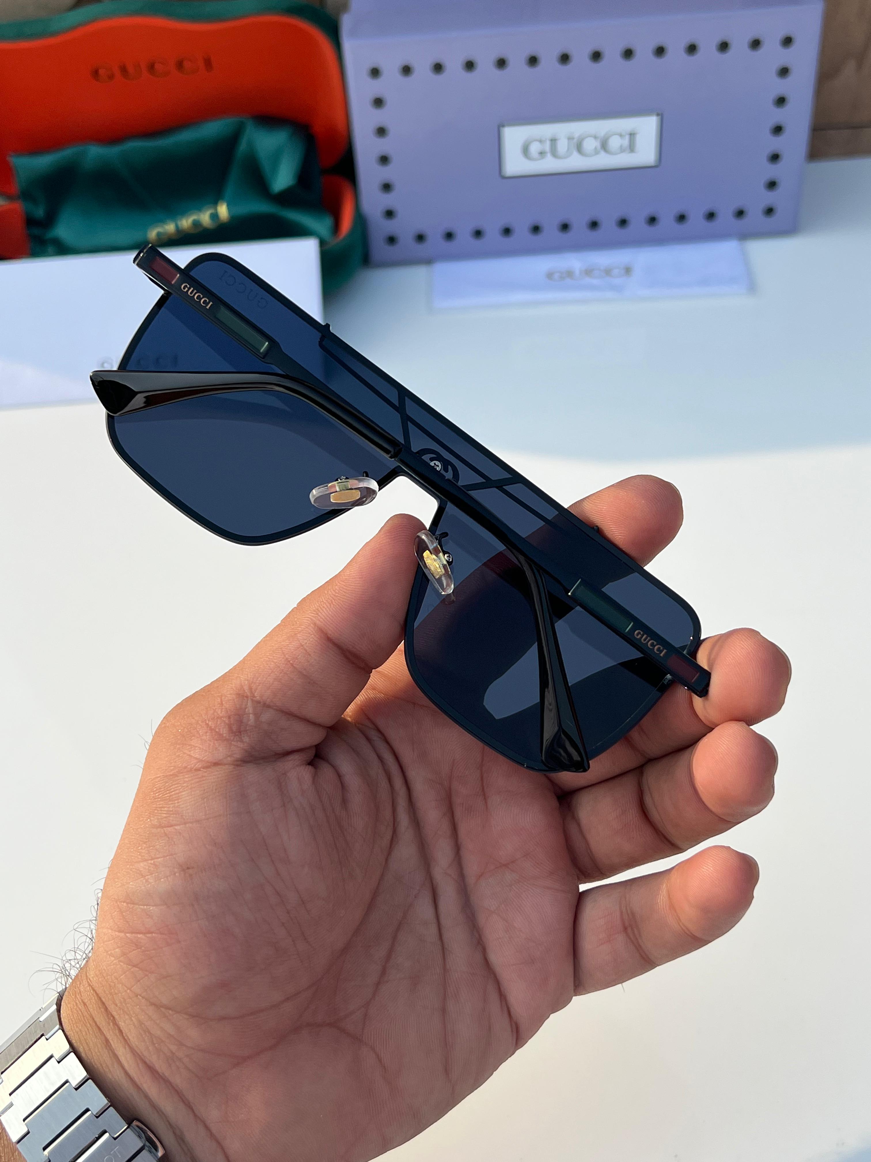 G_c_ci 24037 black A