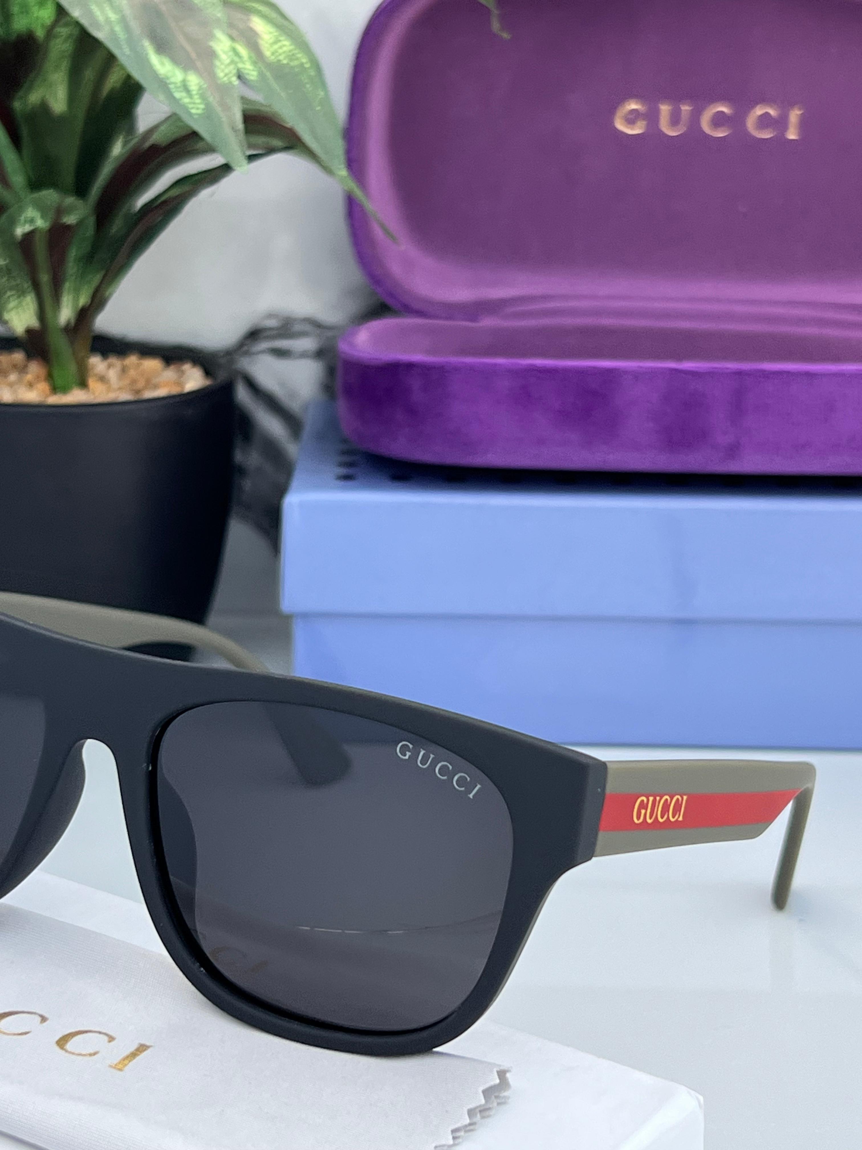 GuC 2222 black green A