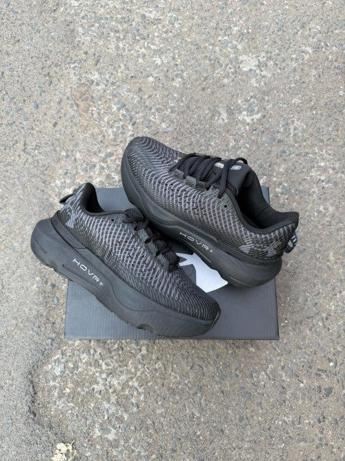 Unde r Armour r Infinite Pro Black