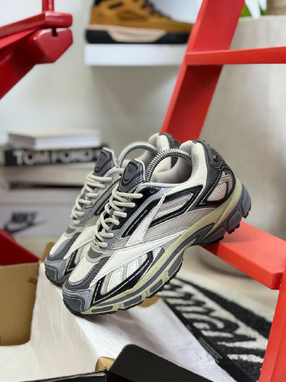 Reebo_kk Premiere Road Ultra Tonal Grey