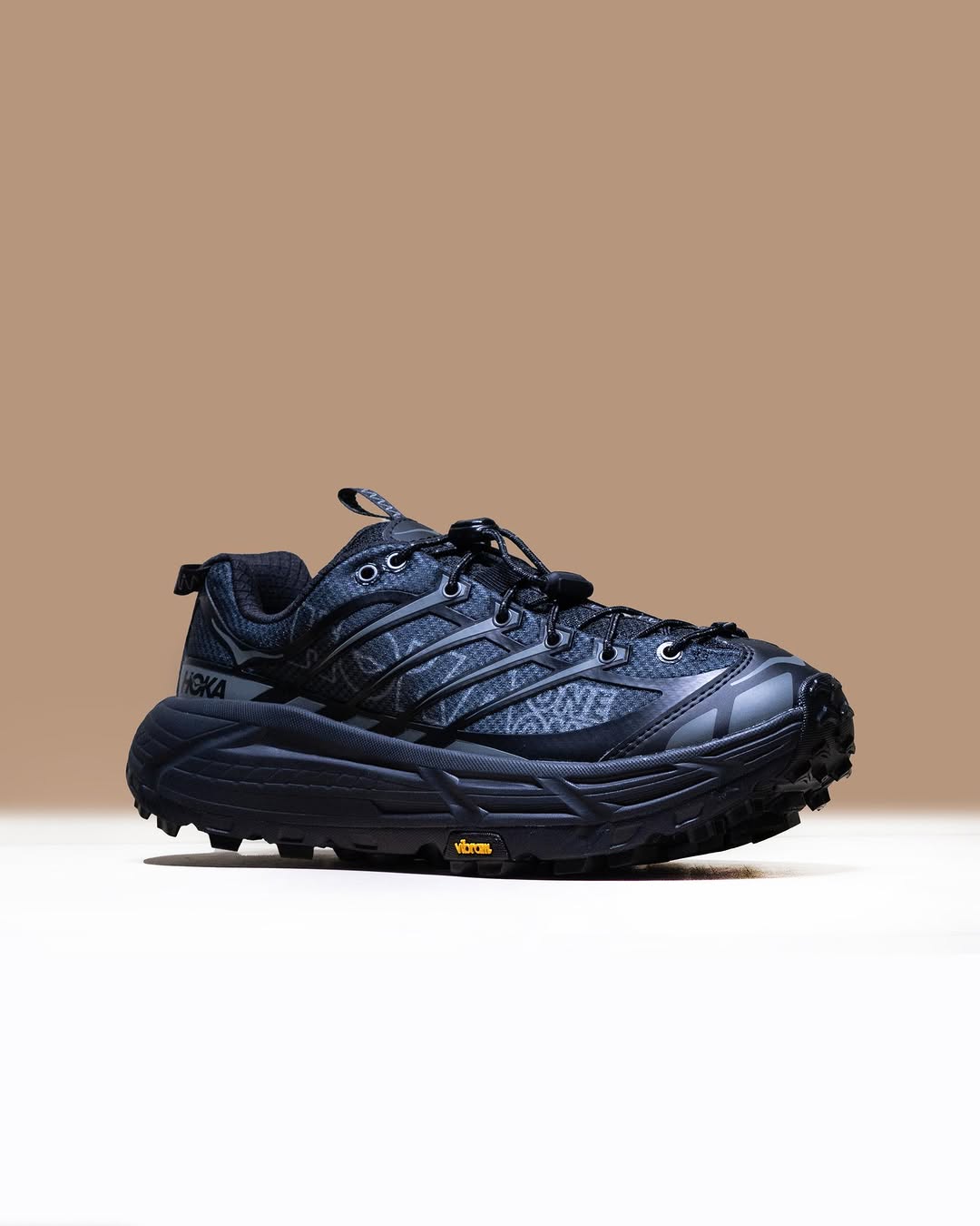 Hok_a One One Mafate Three Black