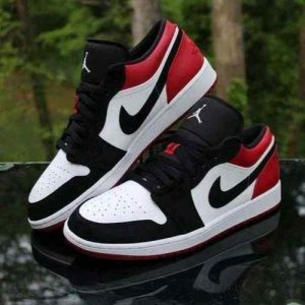 Jorda_n 1 Low Black Toe