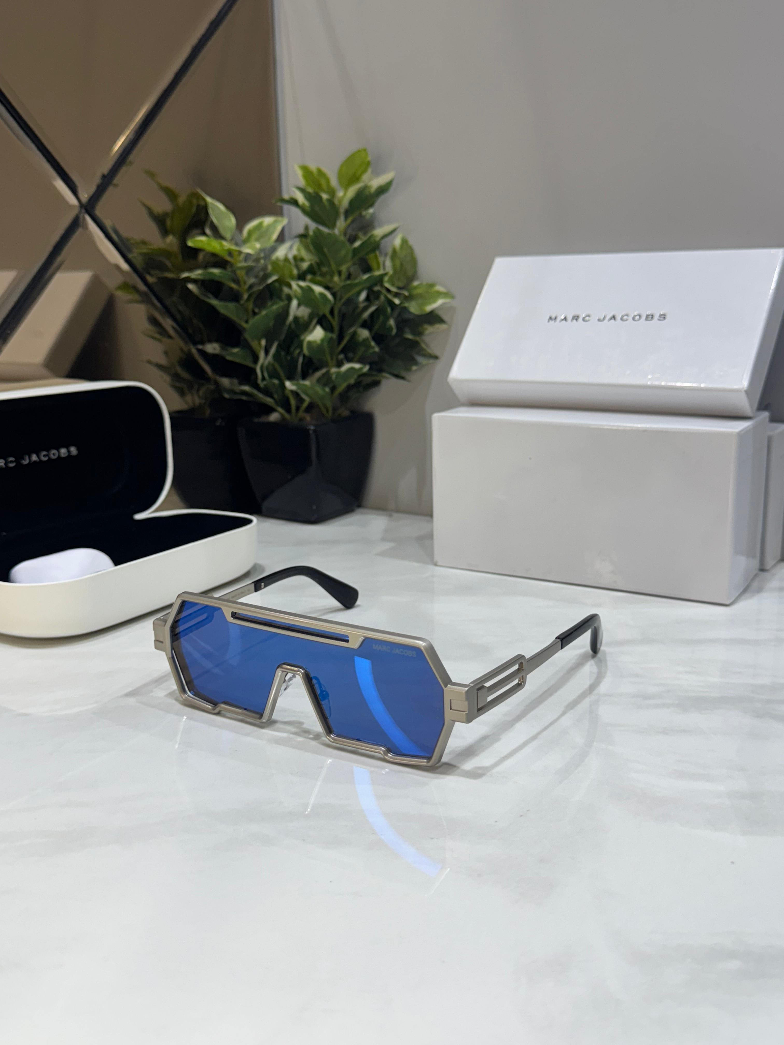 *Mar_c Jacob_s 001 Celebrity Choice