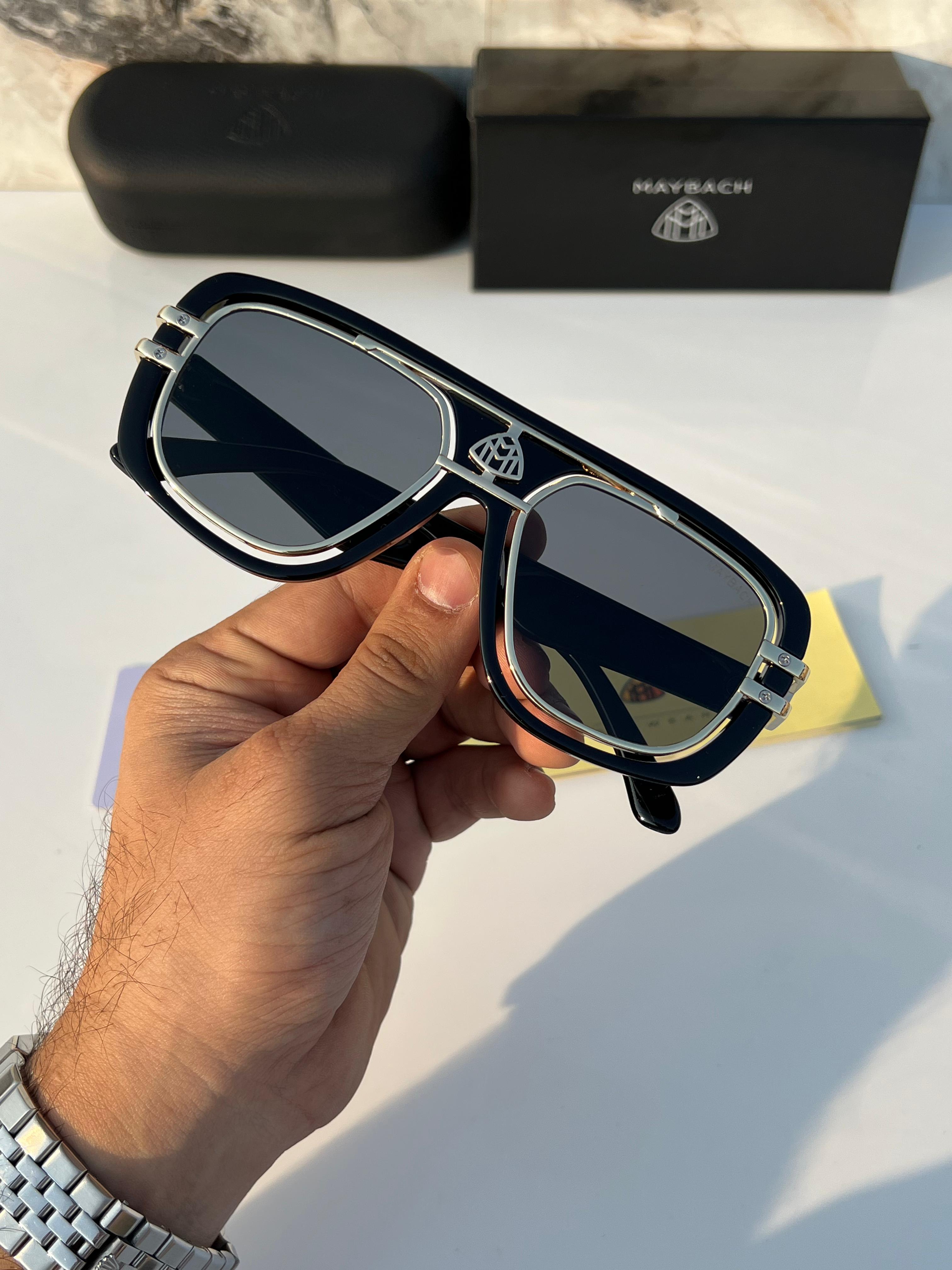 *May_bach 7339 black gold*