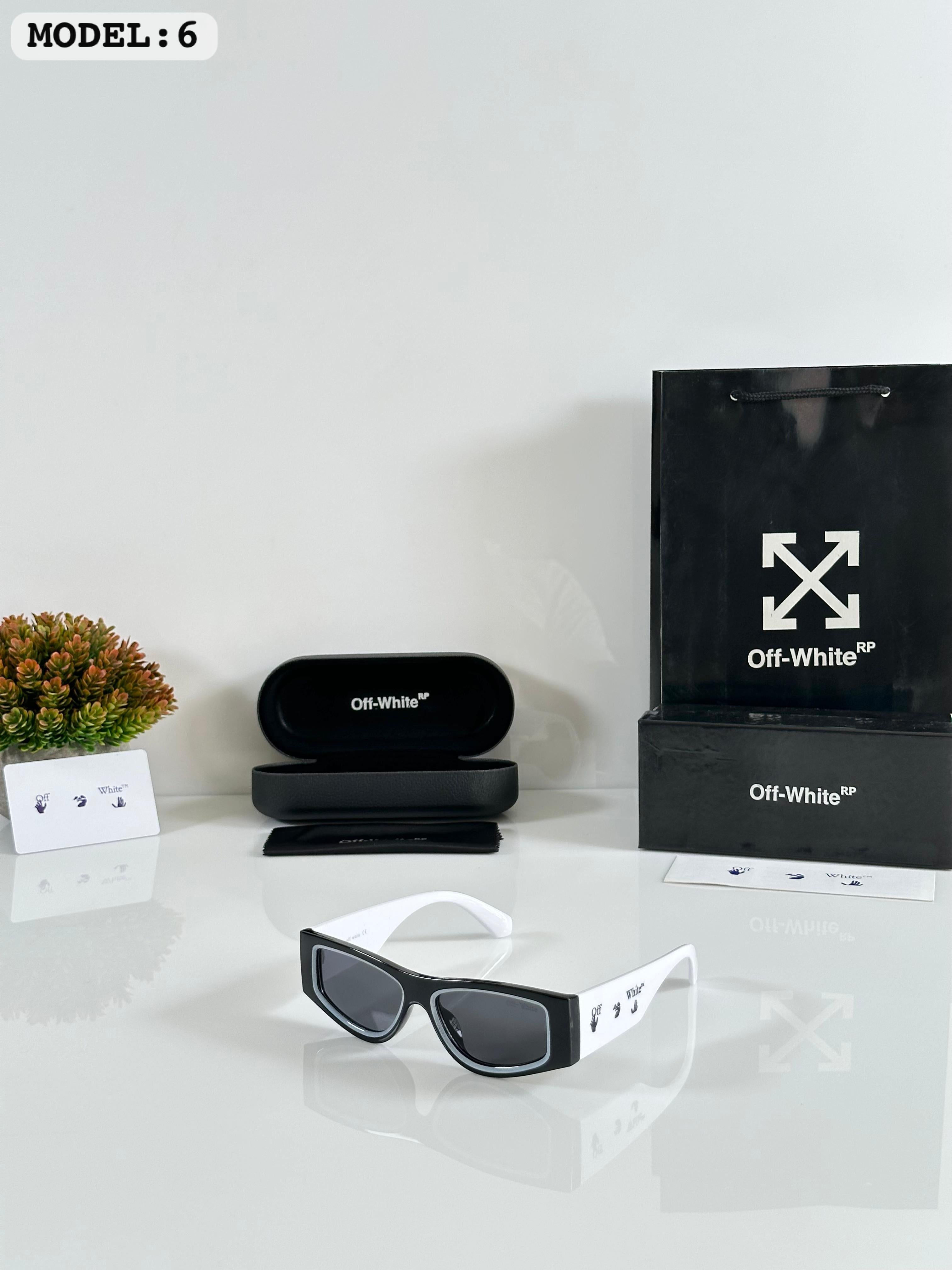 *OFF WHITE 6 WHITE BLACK*