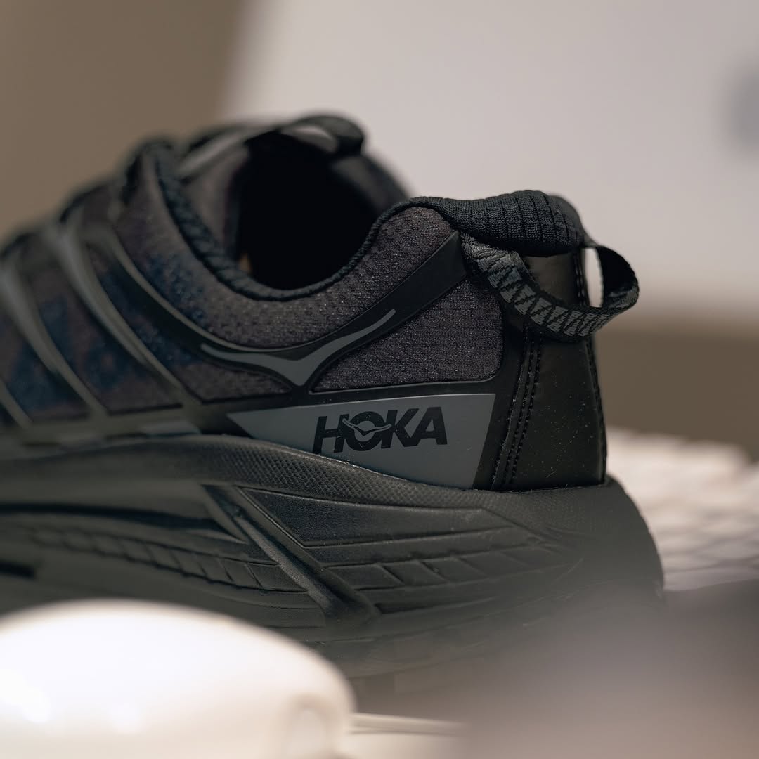 Hok_a One One Mafate Three Black