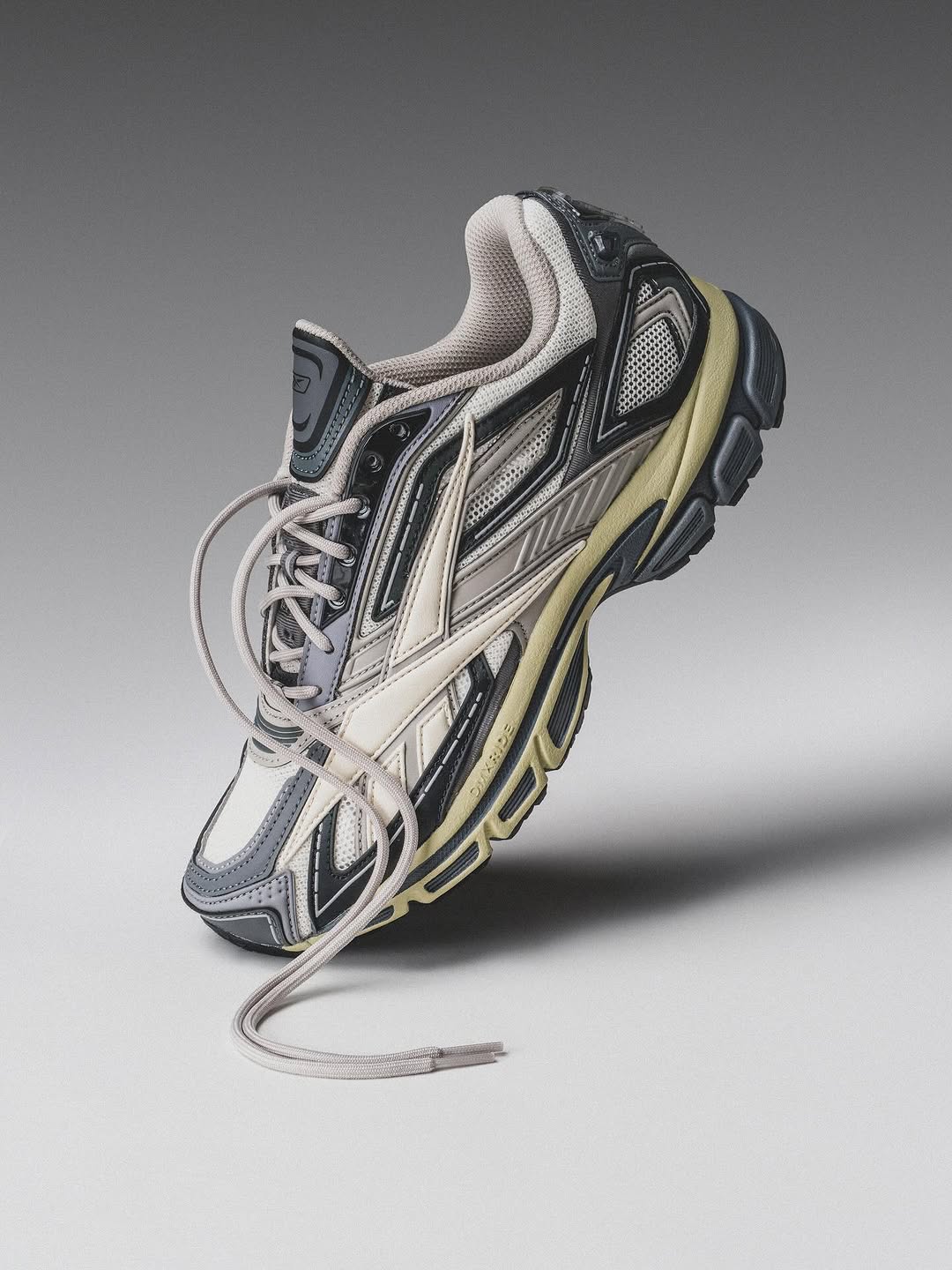 Reebo_kk Premiere Road Ultra Tonal Grey