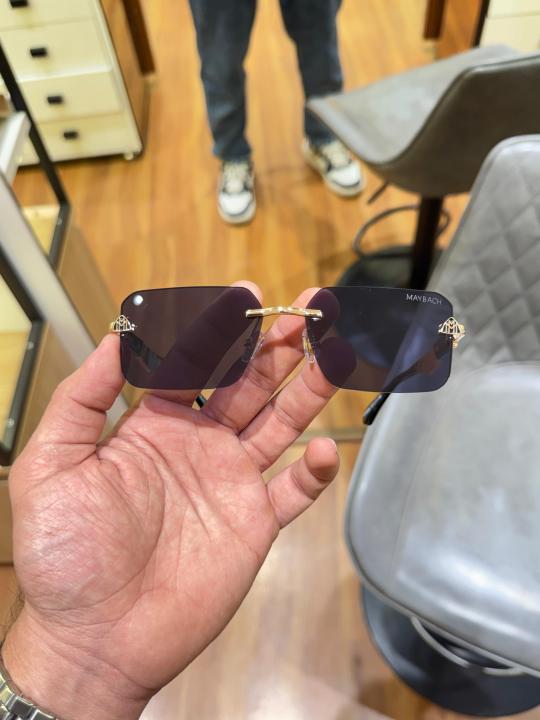 May-bach 5029 gold black