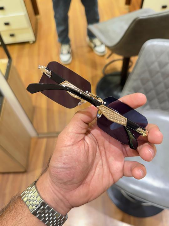 May-bach 5029 gold black