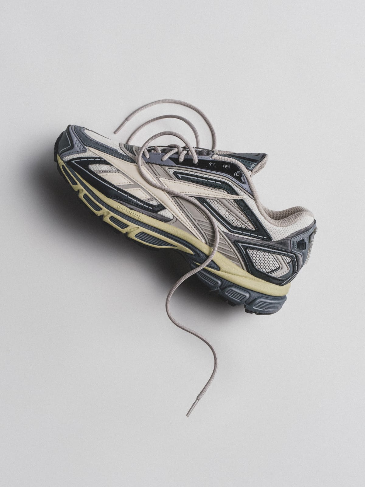 Reebo_kk Premiere Road Ultra Tonal Grey