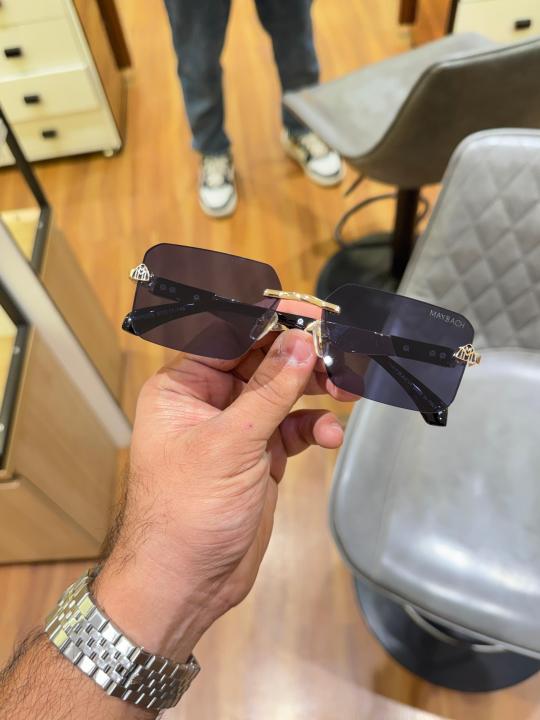 May-bach 5029 gold black