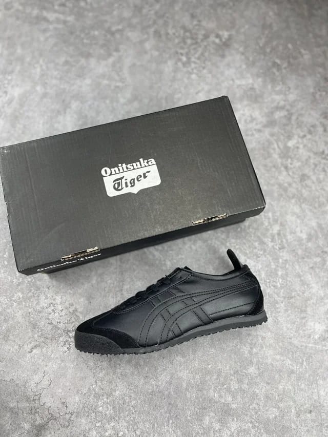 Onitsuk_a Tiger Mexico 66 Triple Black