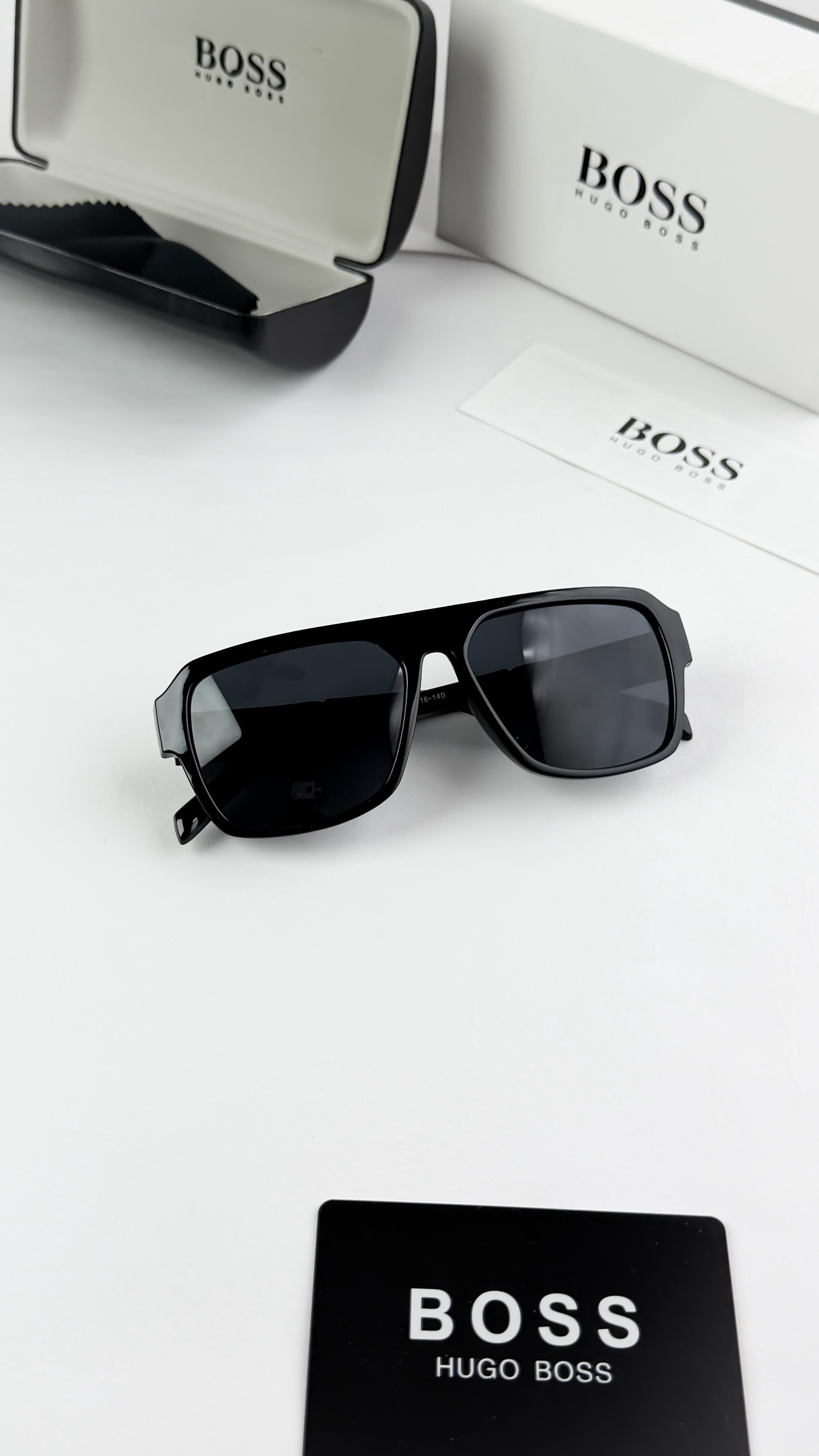 *HUGO BOSS BLACK 615