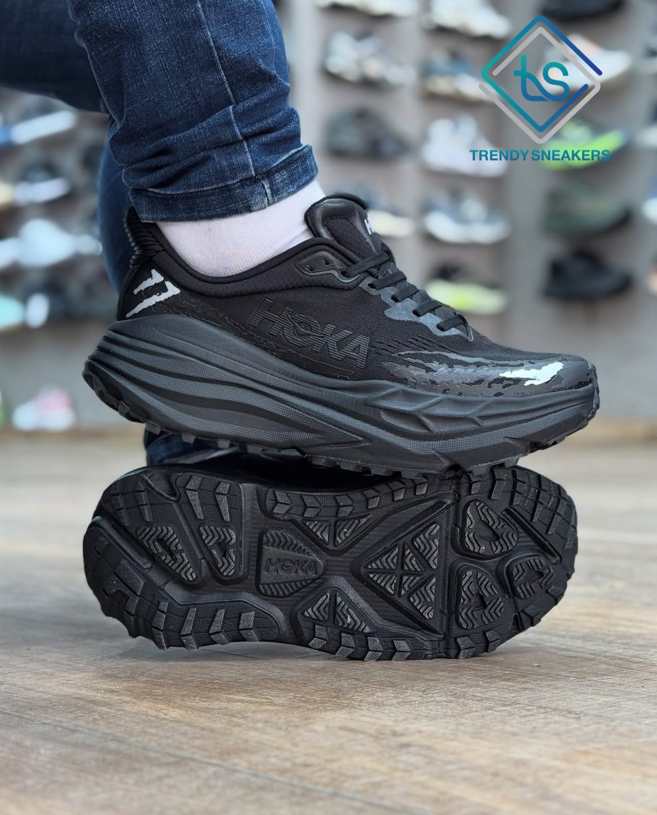 Hok a Stinson 7 All Black