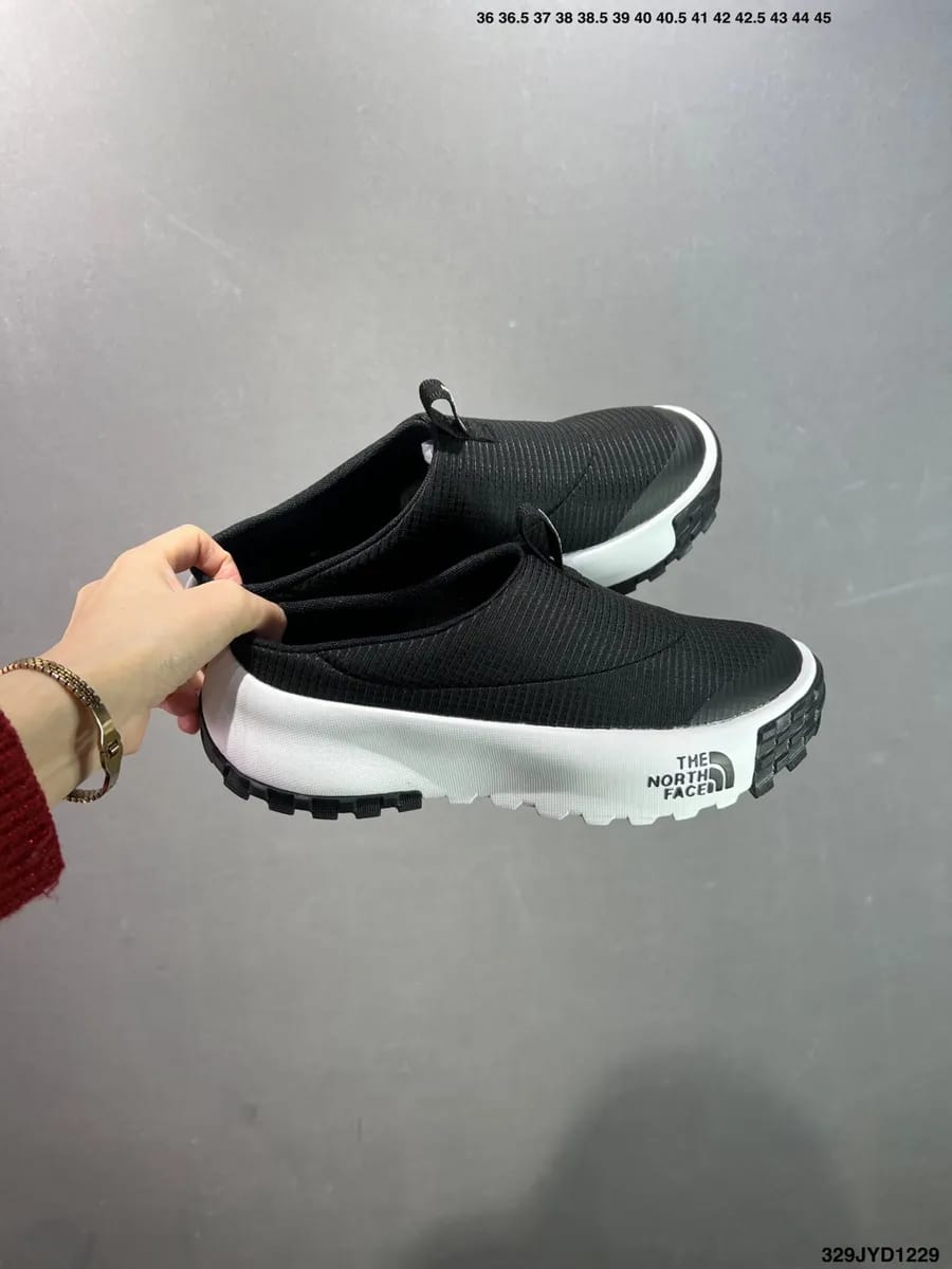 _The_North_Face Never Stop Mule Black White