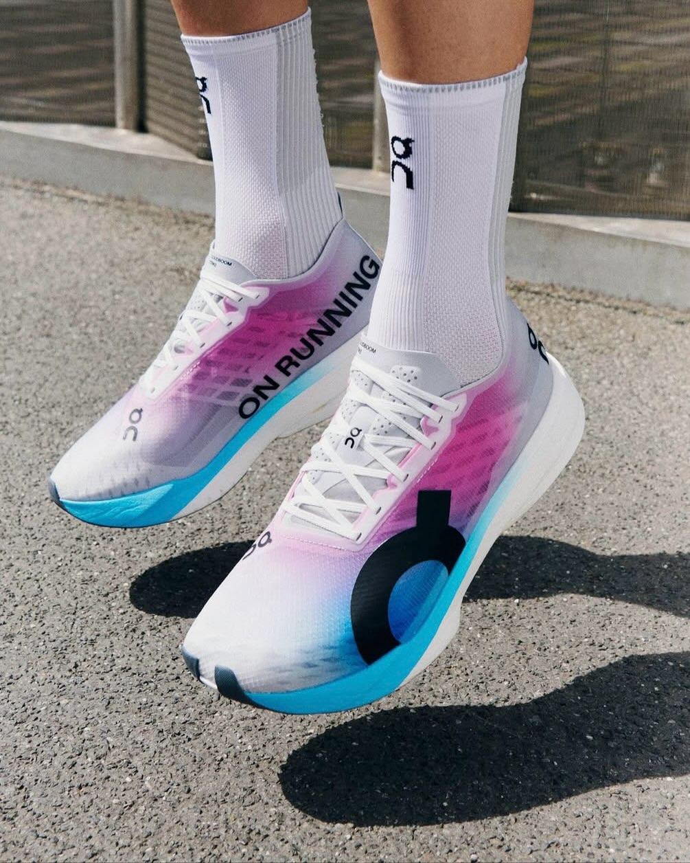 On Running Cloud Boom Strike White Horizon