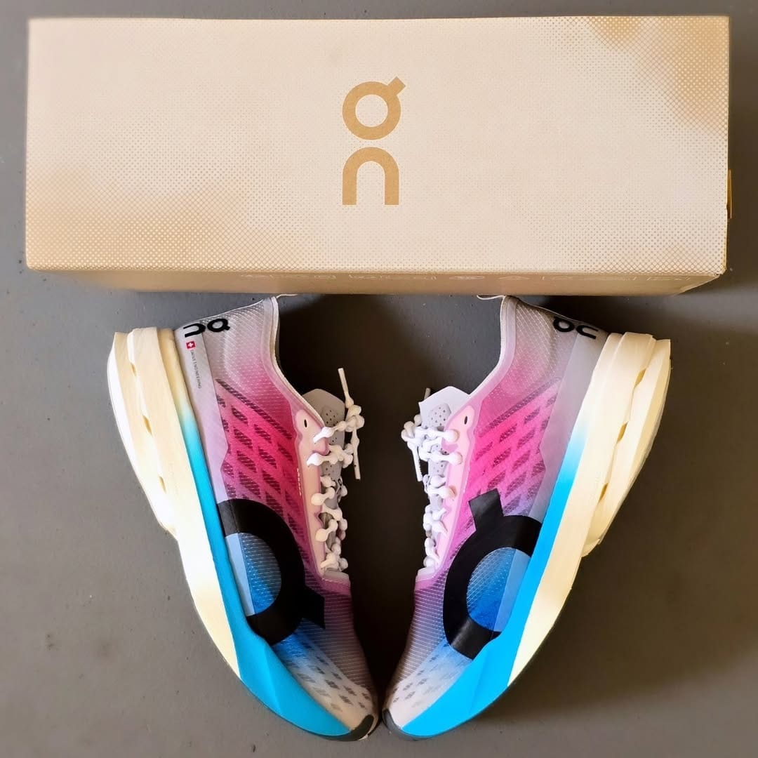 On Running Cloud Boom Strike White Horizon