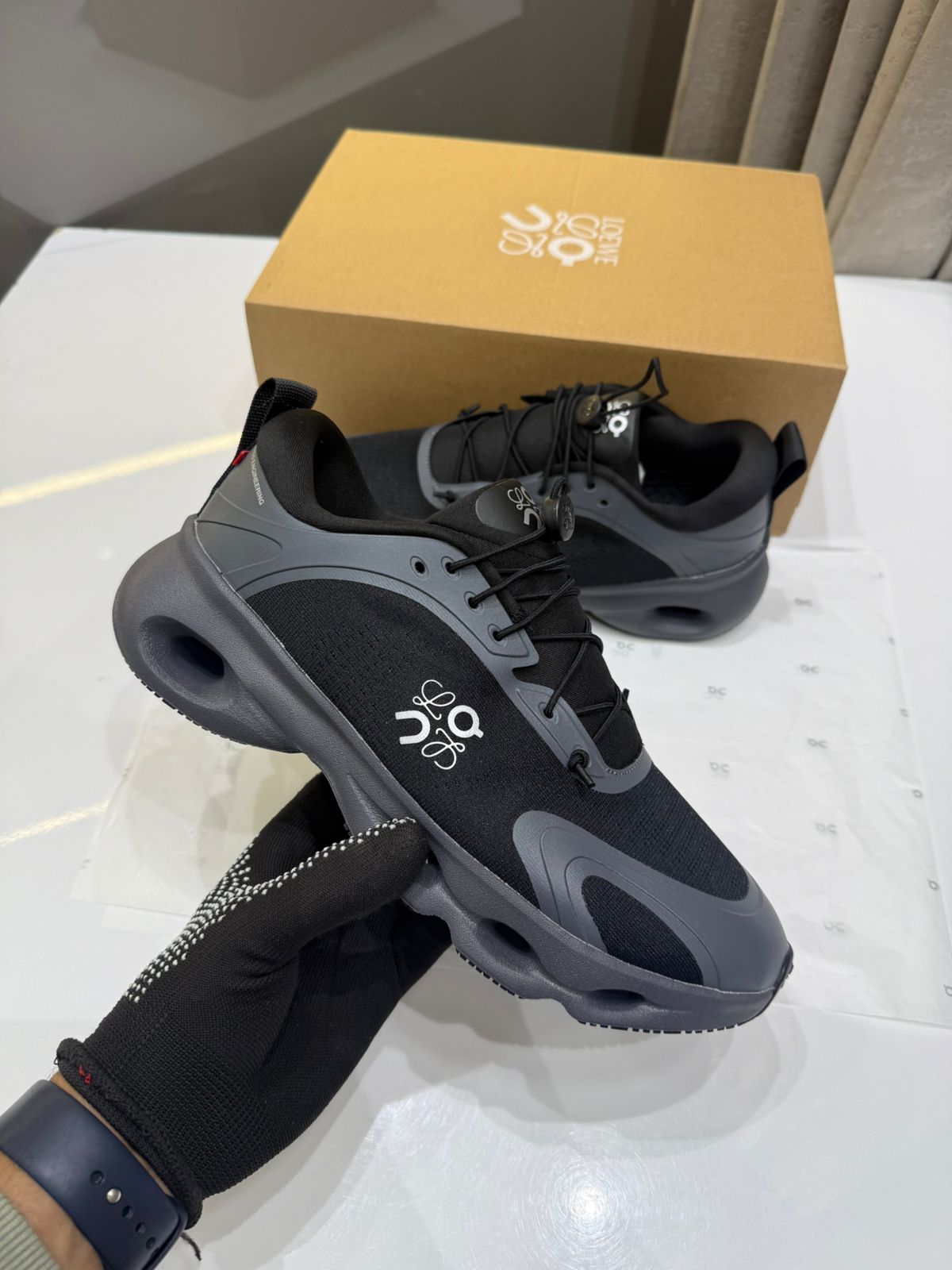 *On Running CloudSolo X Loewe Black*