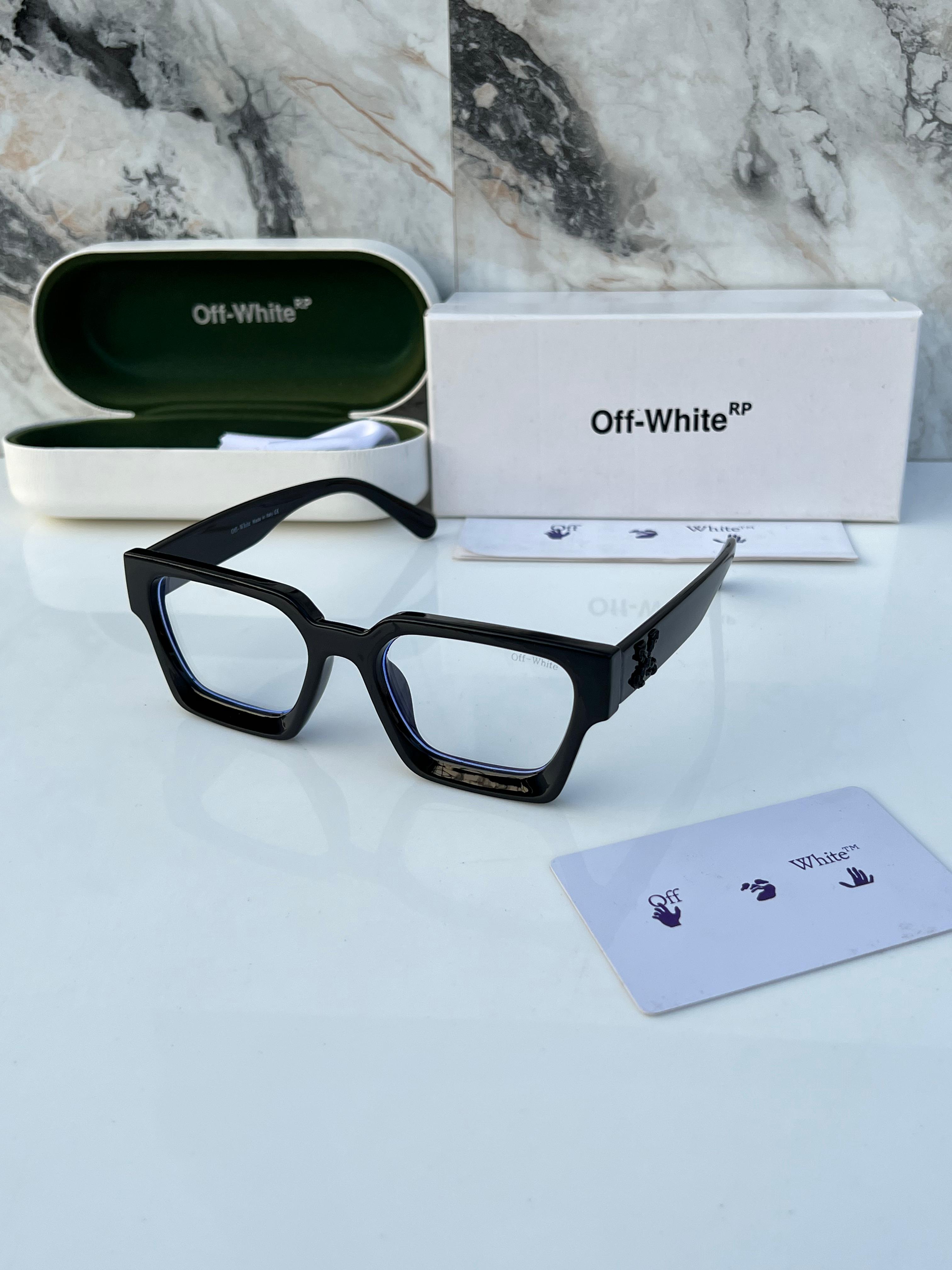 Off white black plano