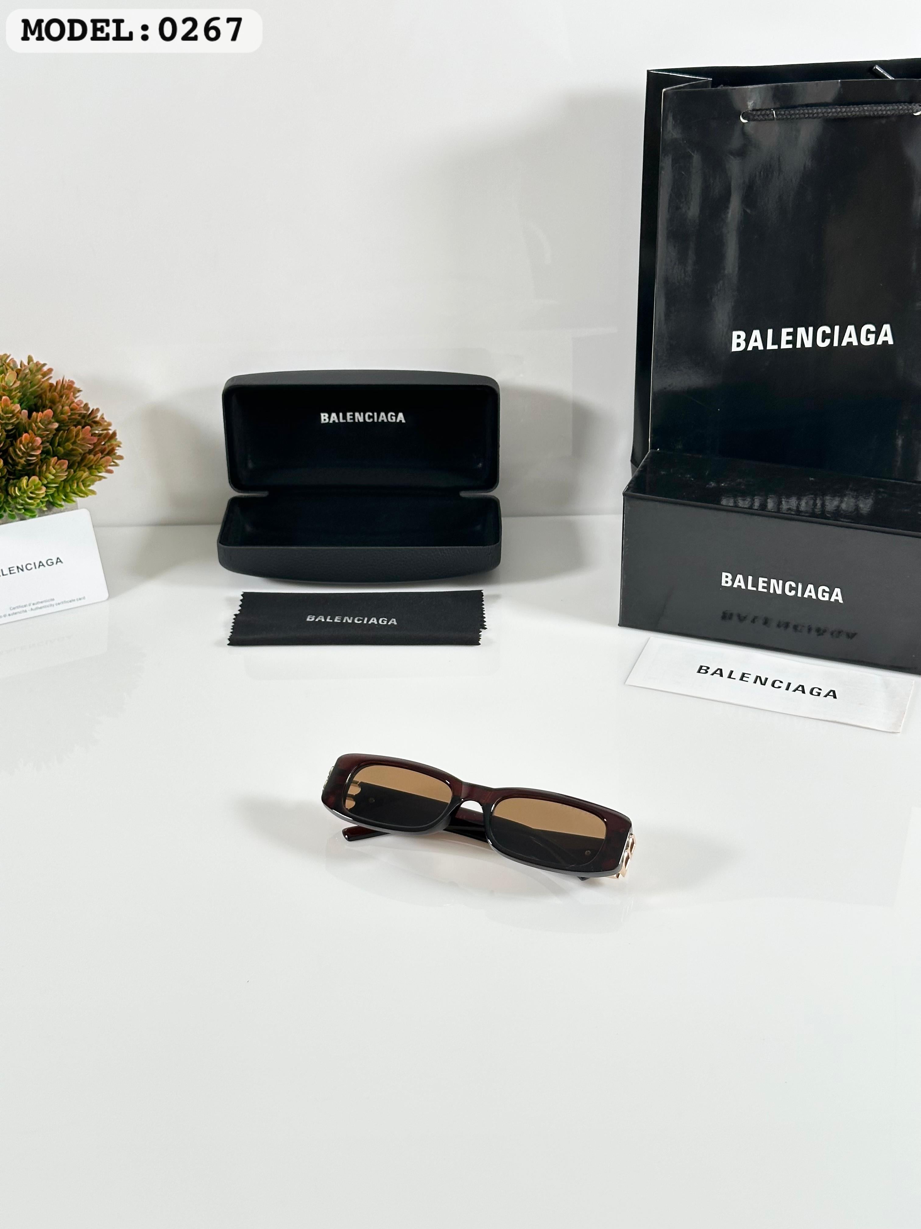 *BALENCIAGA WMNS 0267 BROWN*