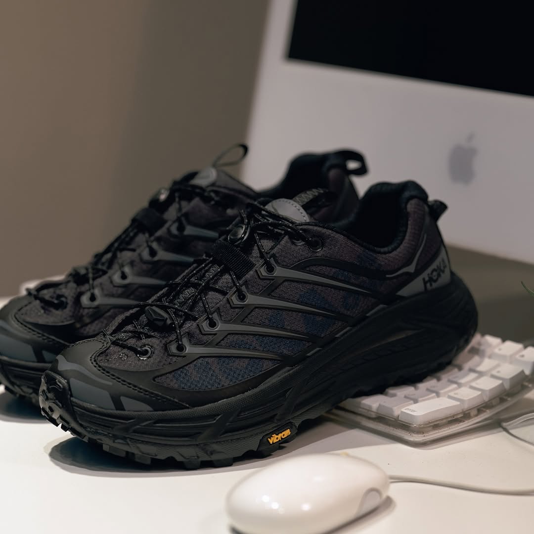 Hok_a One One Mafate Three Black