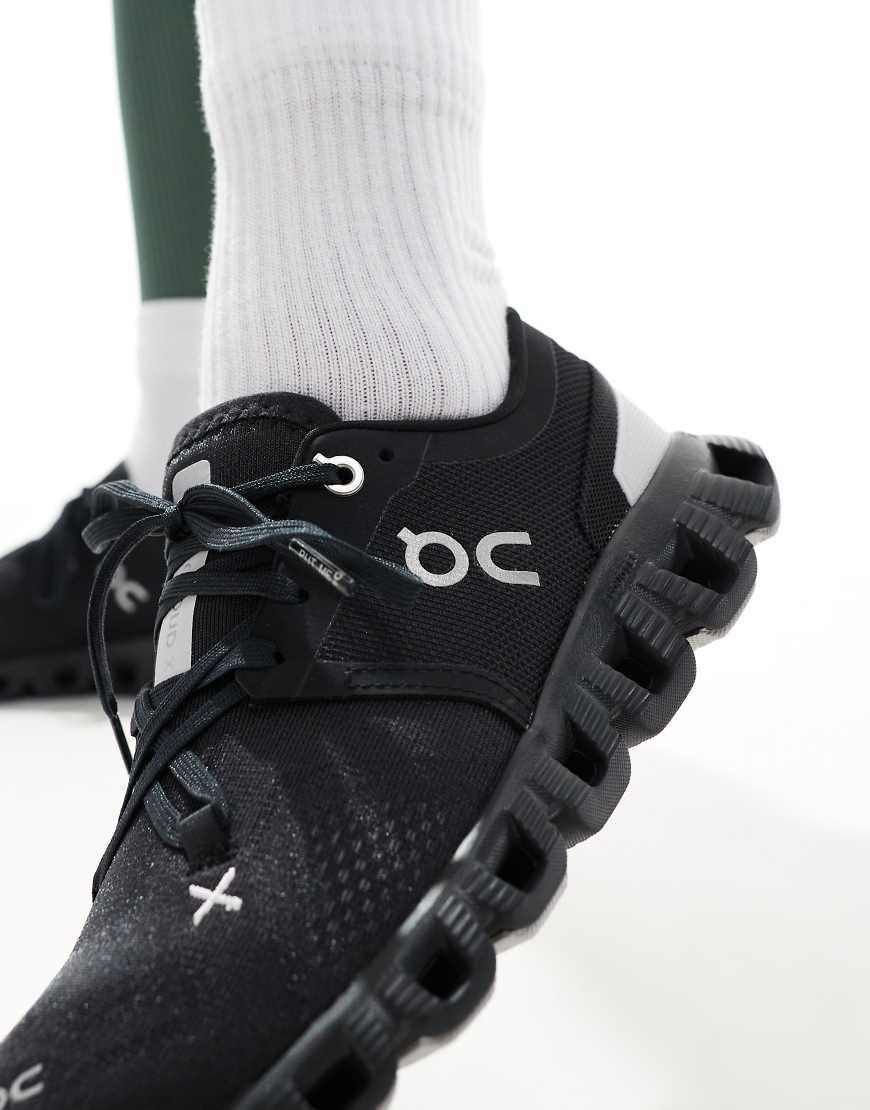 On Clou_d X3 Training Black White