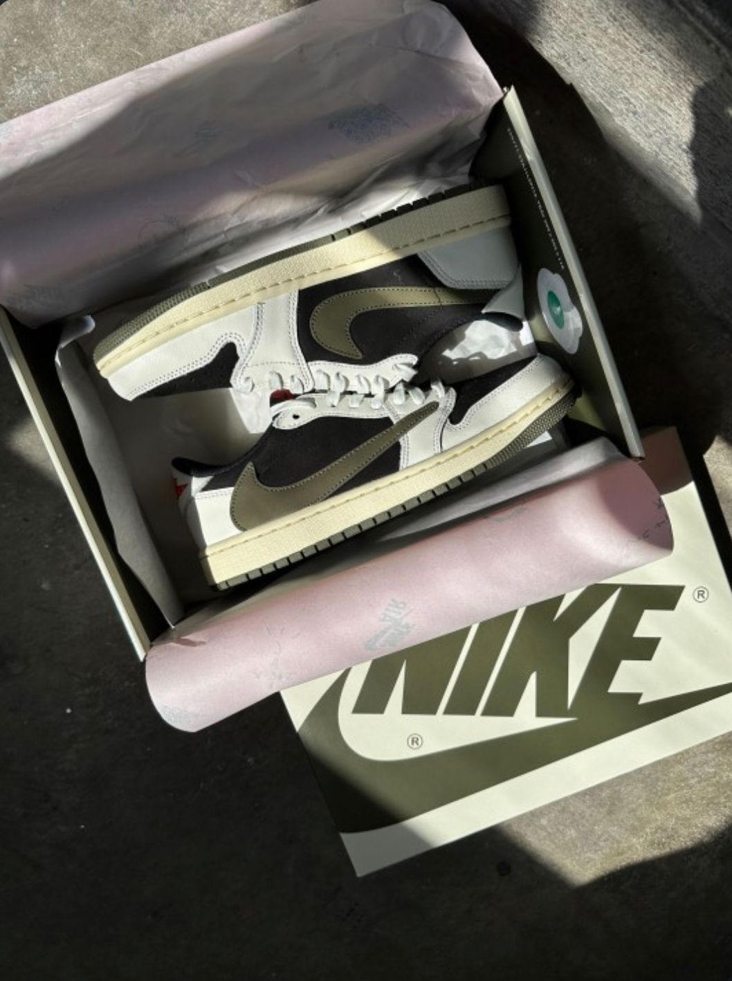 Jordan 1 Low X Travis Scott Olive Semi UA Quality