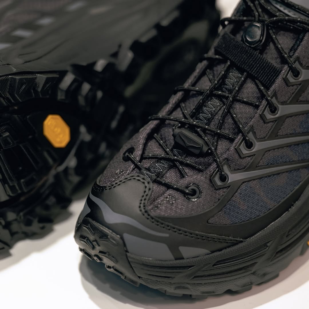 Hok_a One One Mafate Three Black