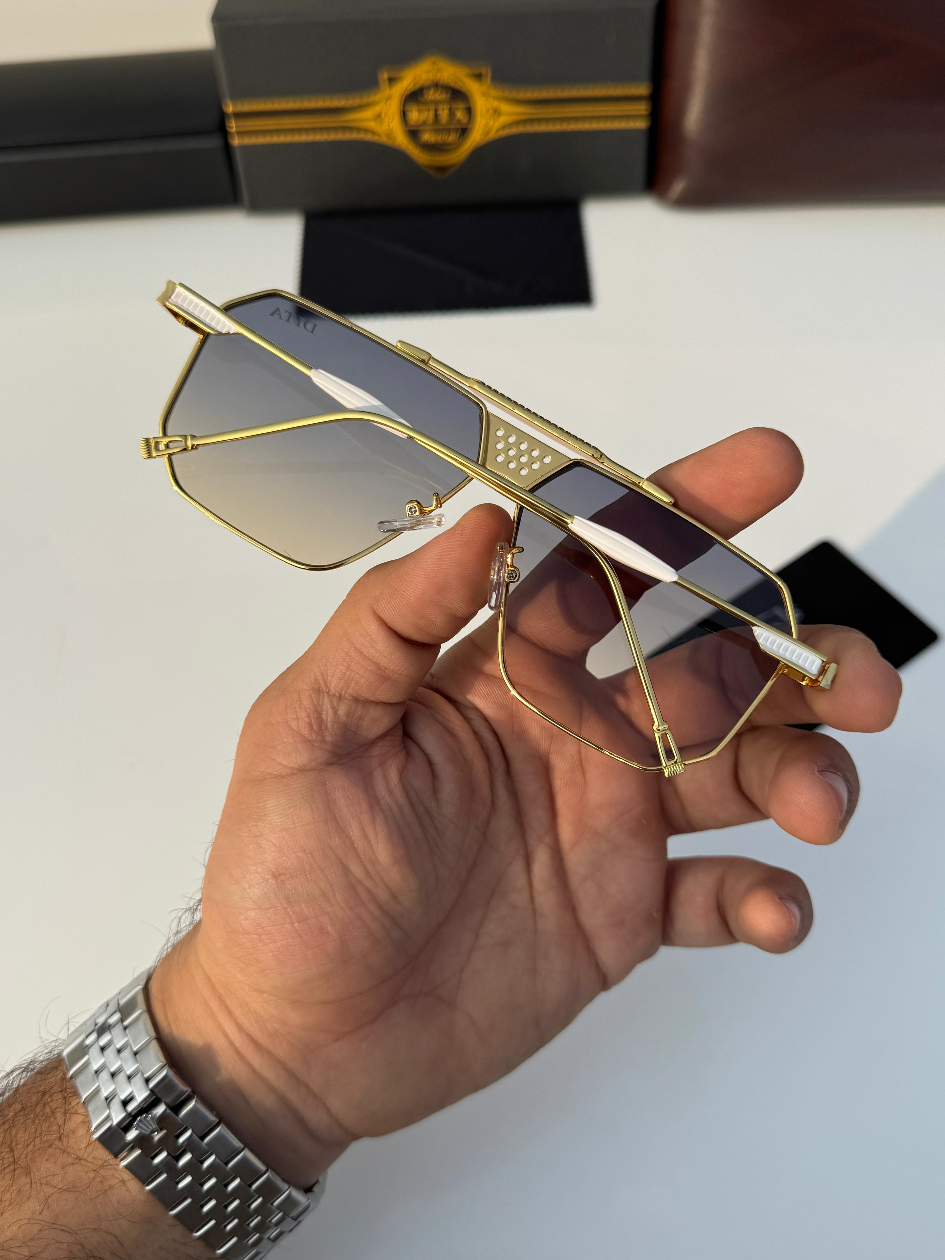 *Dita 9090 sea blue*